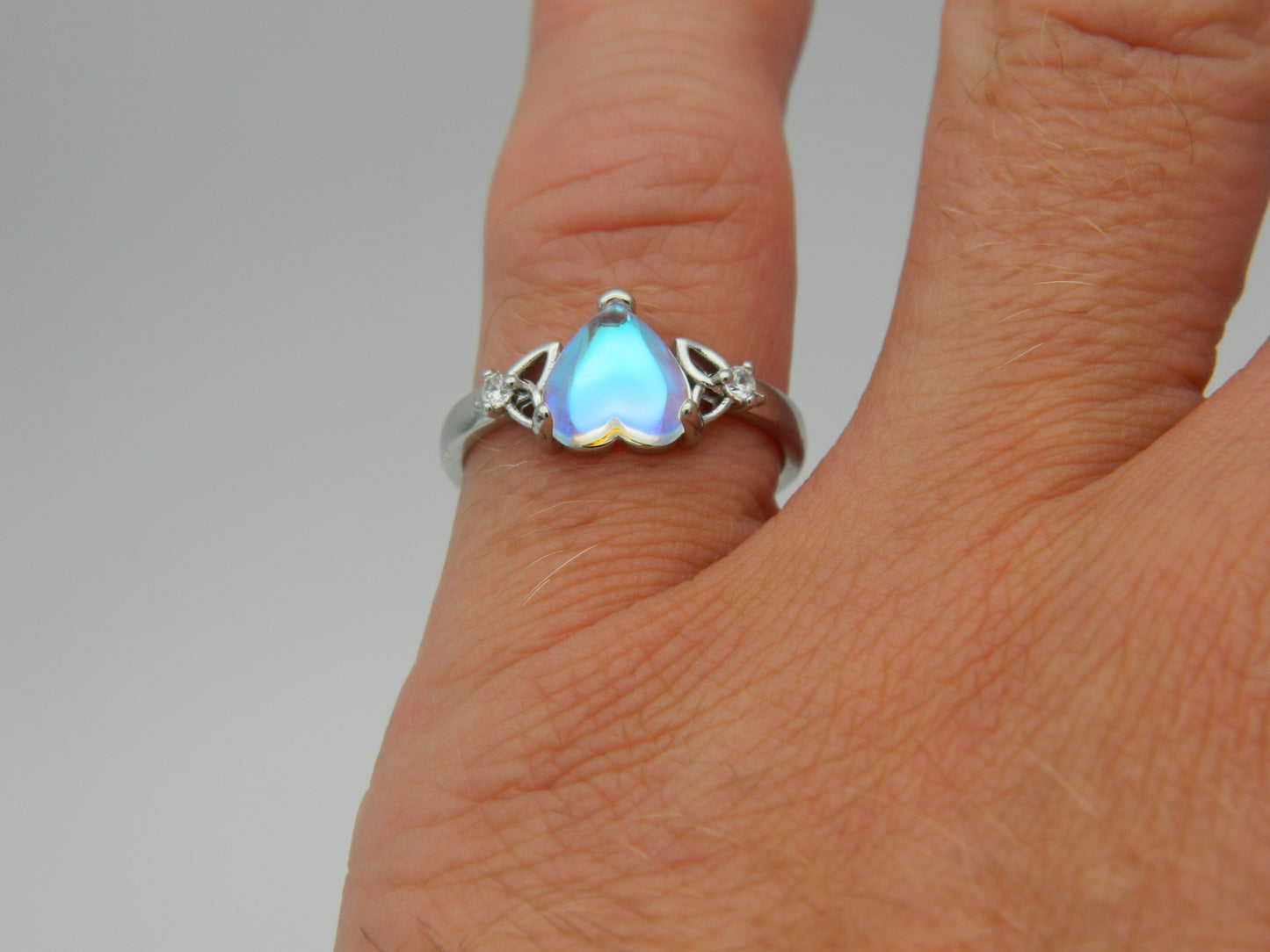 Sterling Silver Celtic Knot Moonstone Heart Ring size P