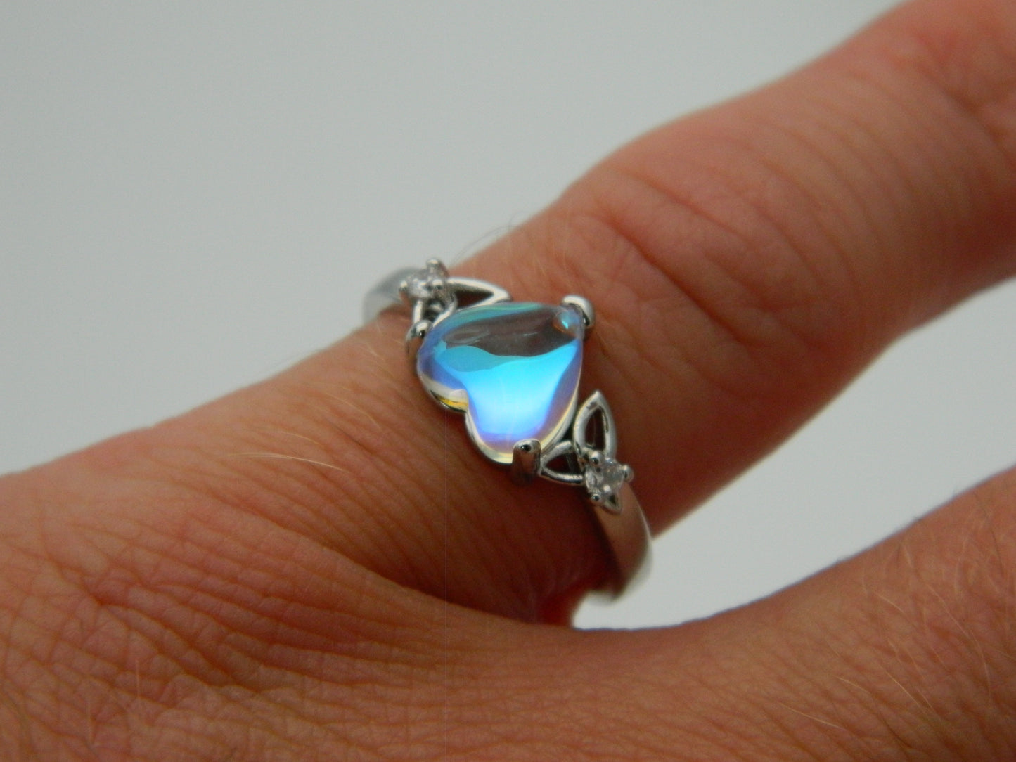 Sterling Silver Celtic Knot Moonstone Heart Ring size P