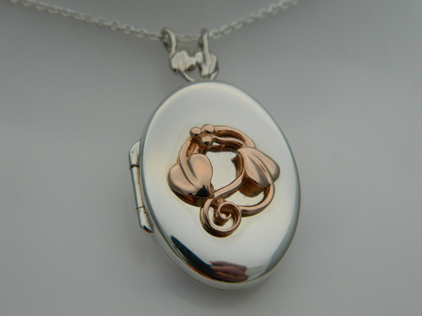 Clogau Sterling Silver & 9ct Rose Gold Tree of Life Oval Locket (used)