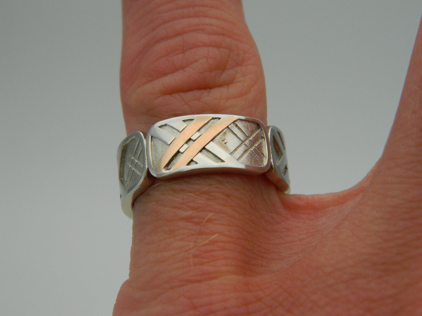 Clogau Sterling Silver & 9ct Rose Gold Welsh Tartan Unisex Ring RRP £149.00 size P or T