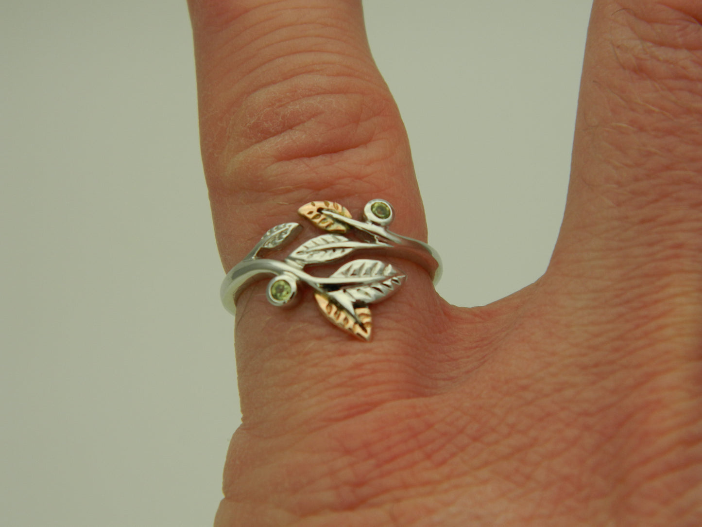 Clogau Sterling Silver & 9ct Rose Gold Awelon Peridot Ring RRP £139.00 size O