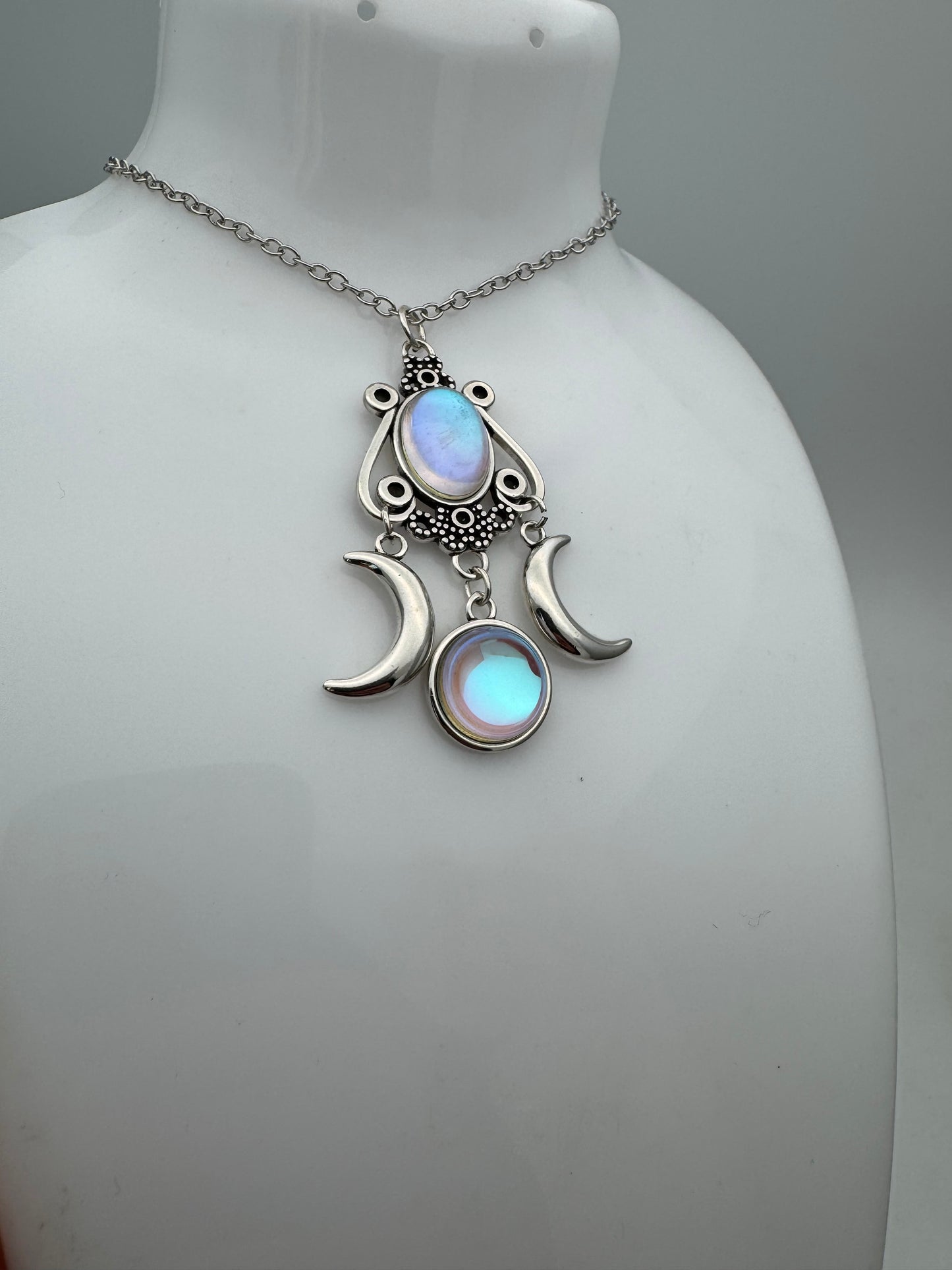 Sterling Silver Bohemian Moonstone Crescent Moons Pendant & Chain