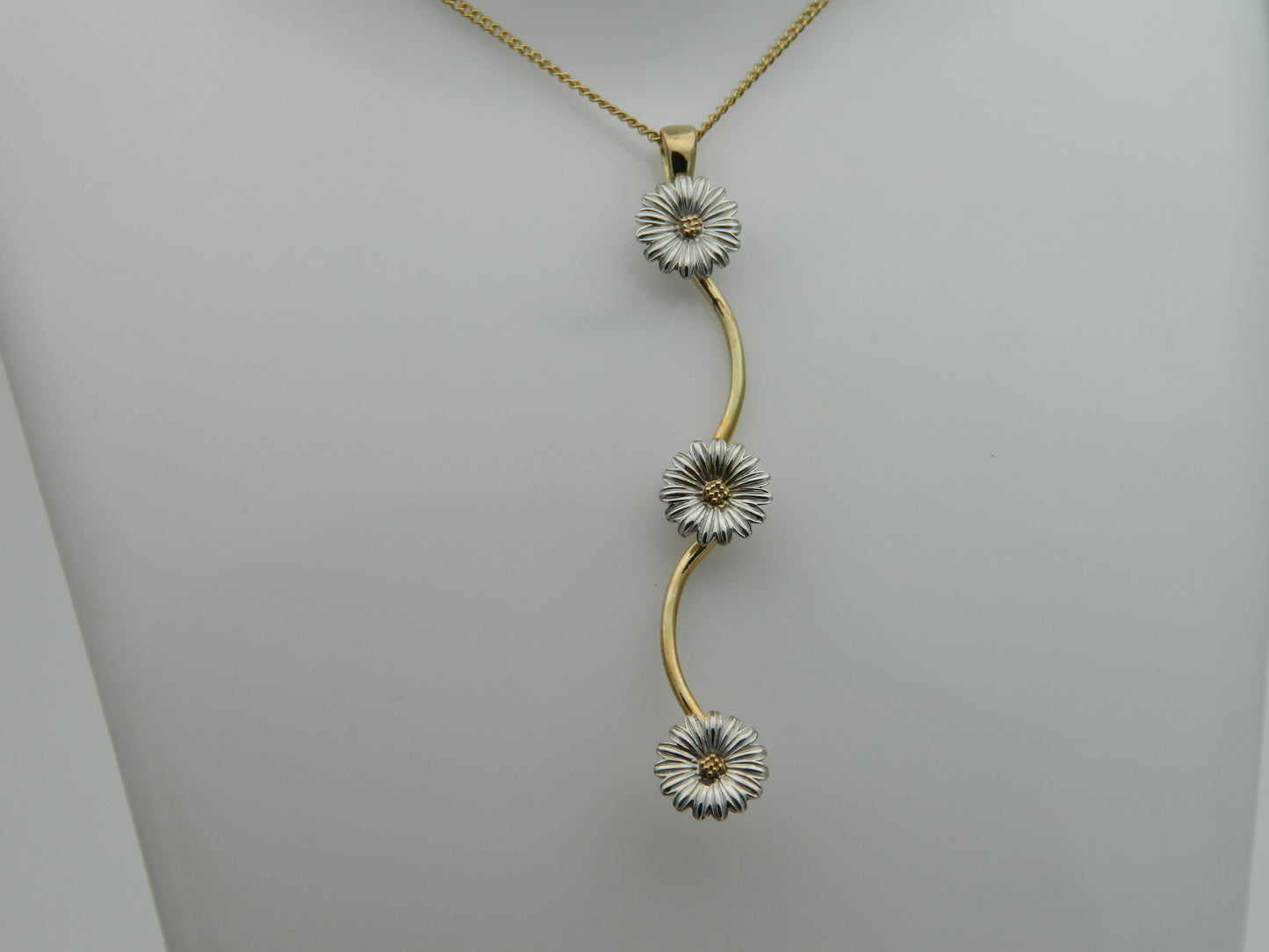 Clogau 9ct Yellow & White Gold Daisy Pendant