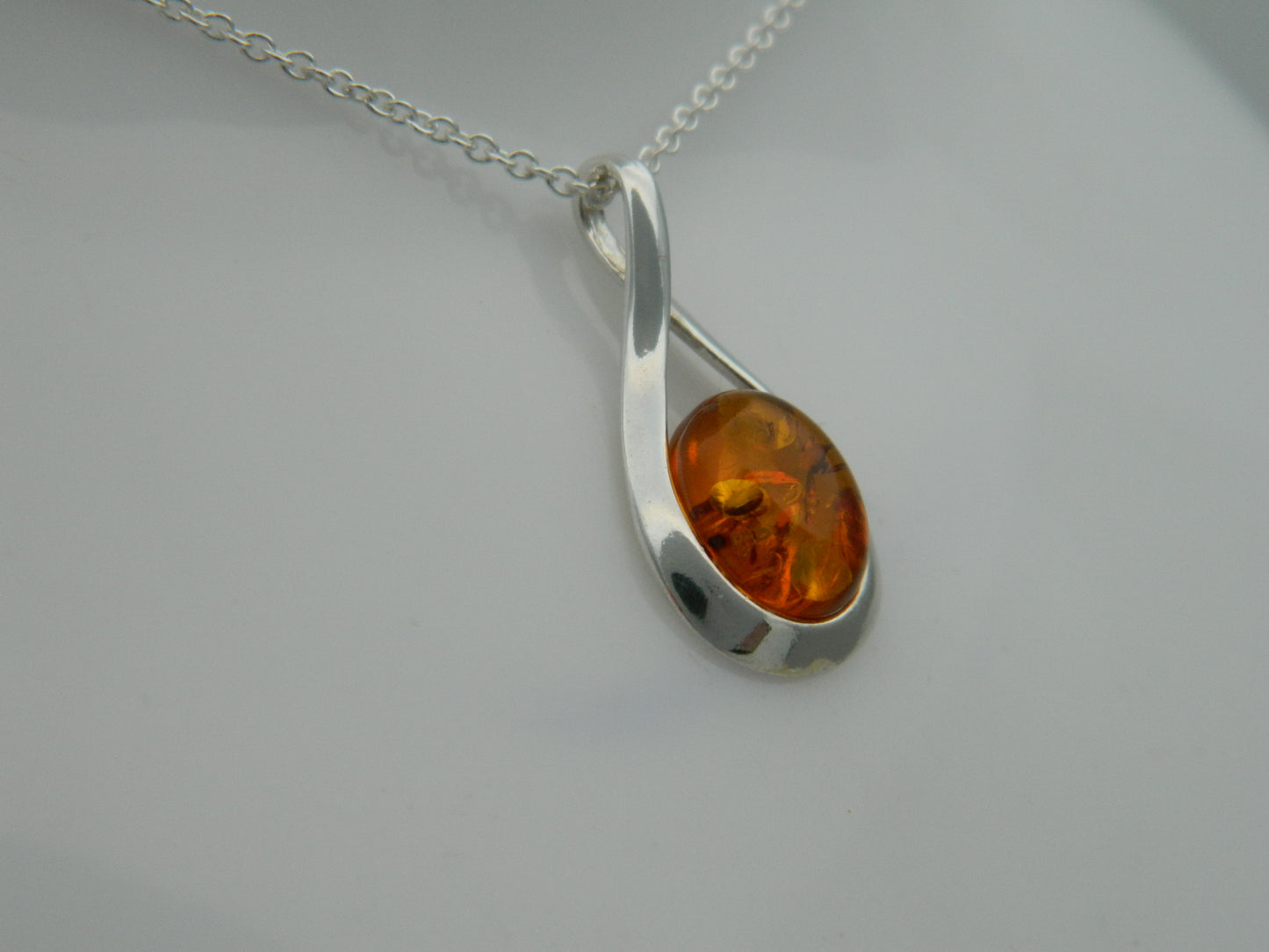 Sterling Silver Amber Oval Pendant & Chain