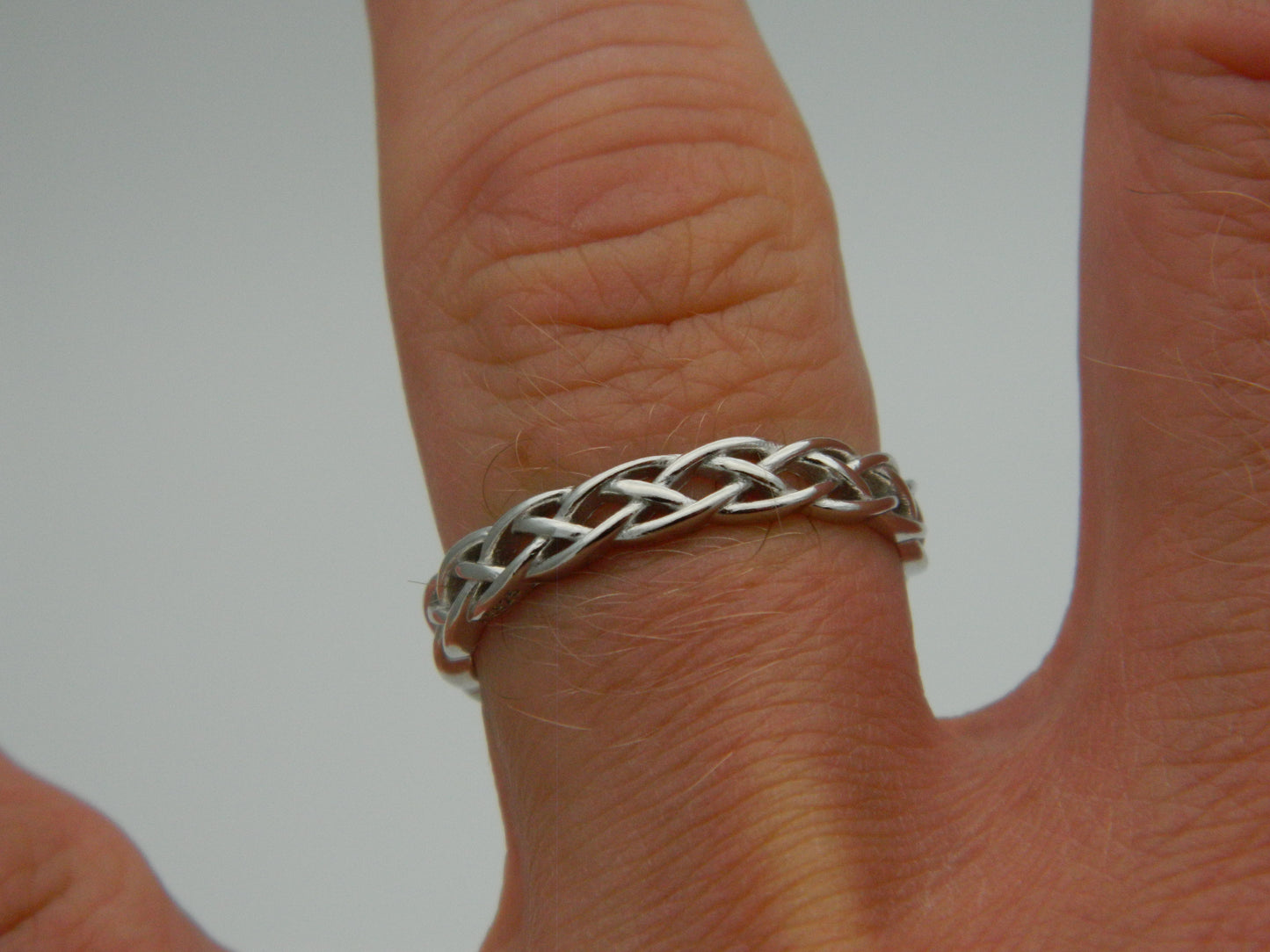 Sterling Silver 4mm Unisex Braided Celtic Band Ring size L, N, P, R, T