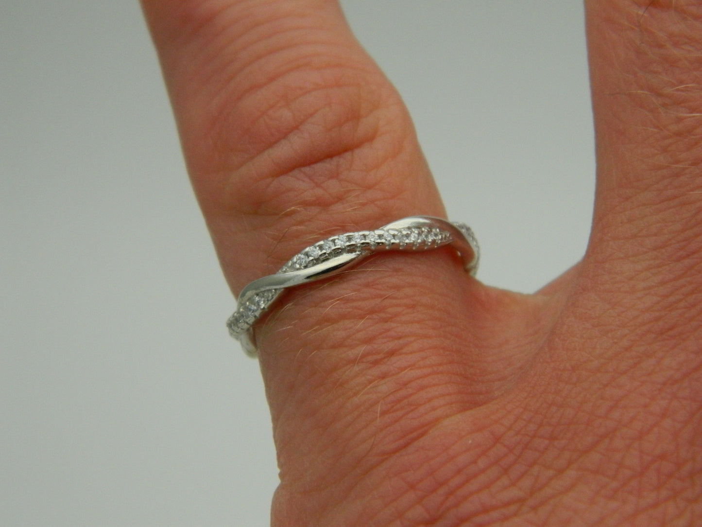 Sterling Silver Zircon Twist Ring size O