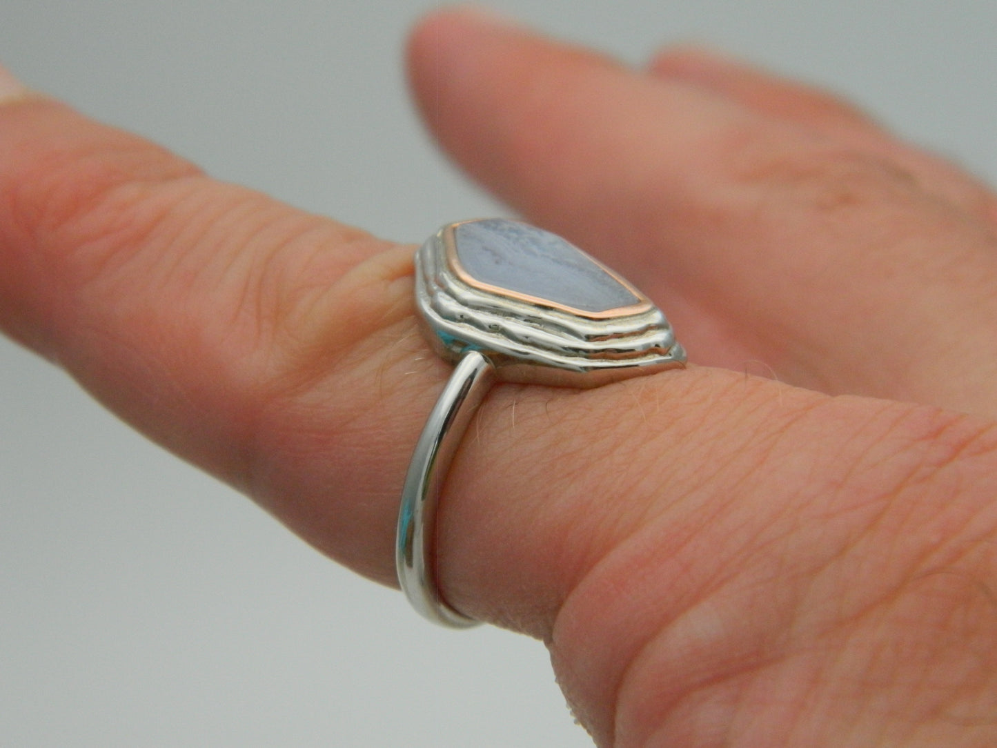 Clogau Sterling Silver & 9ct Rose Gold Blue Lace Agate Capstone Ring RRP £179.00 size O