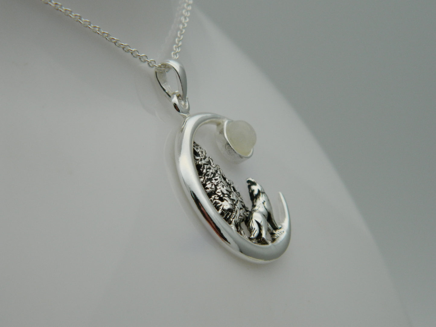 Sterling Silver Forest Wolf Full Moon Moonstone Pendant & Chain