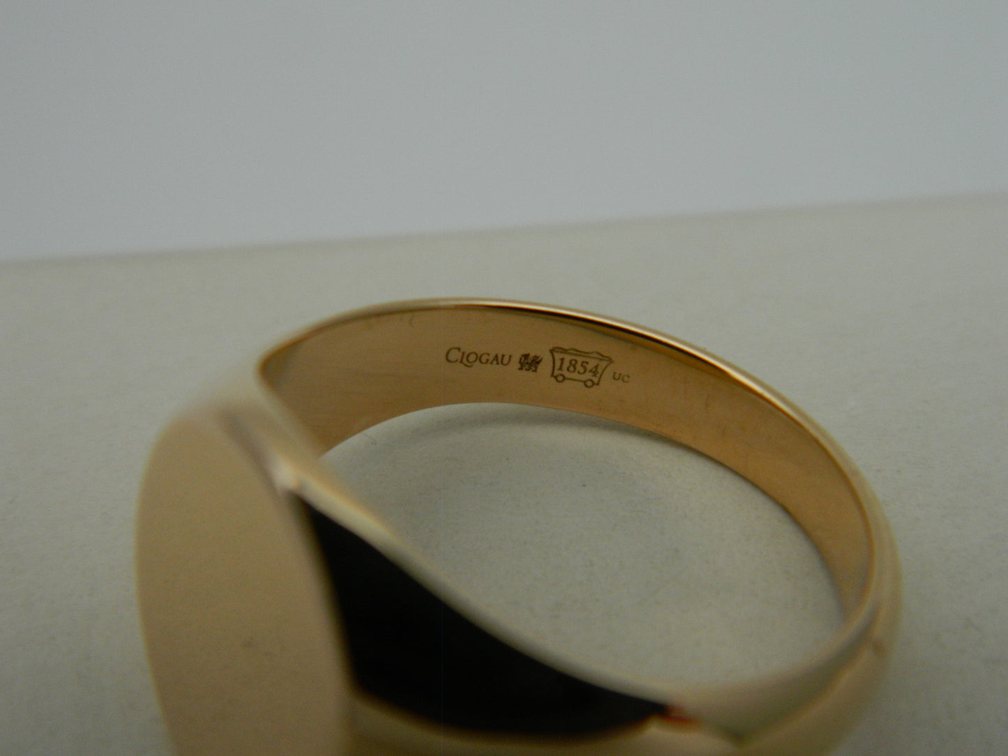 Clogau 18ct Gold 1854 Blend 9.6g Oval Signet Ring RRP £2,240.00 size P (slight second)