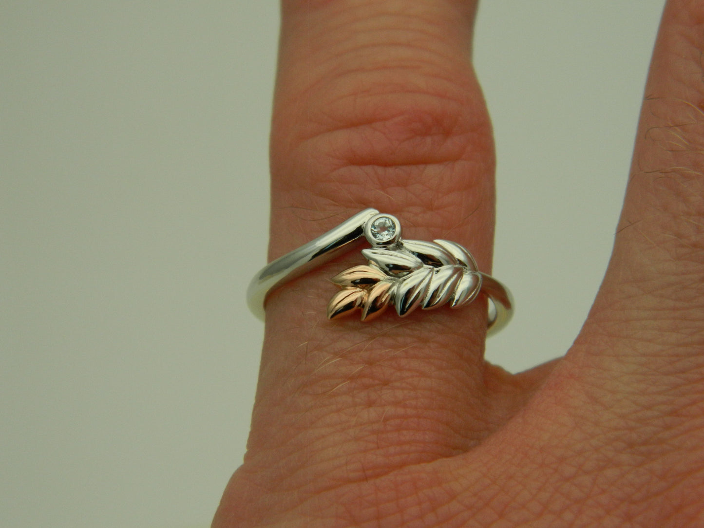 Clogau Sterling Silver & 9ct Rose Gold Lilibet Sky Blue Topaz Ring RRP £129.00 size Q