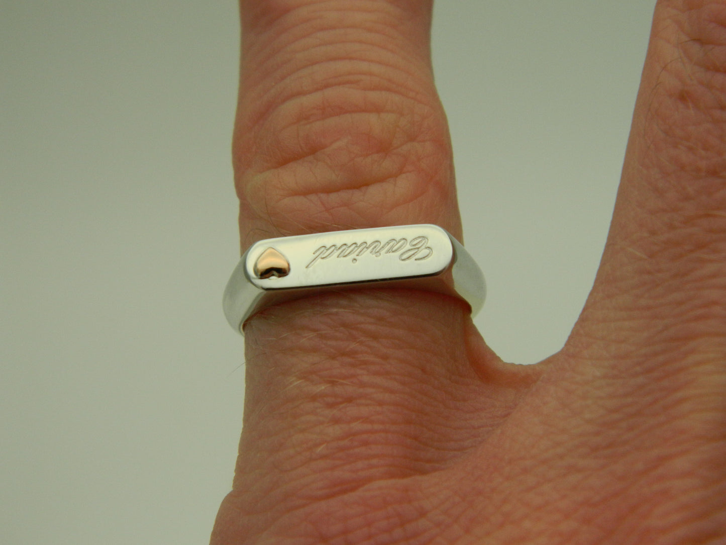 Clogau Sterling Silver & 9ct Rose Gold Cariad Engraved Bar Ring RRP £119.00 size N or P