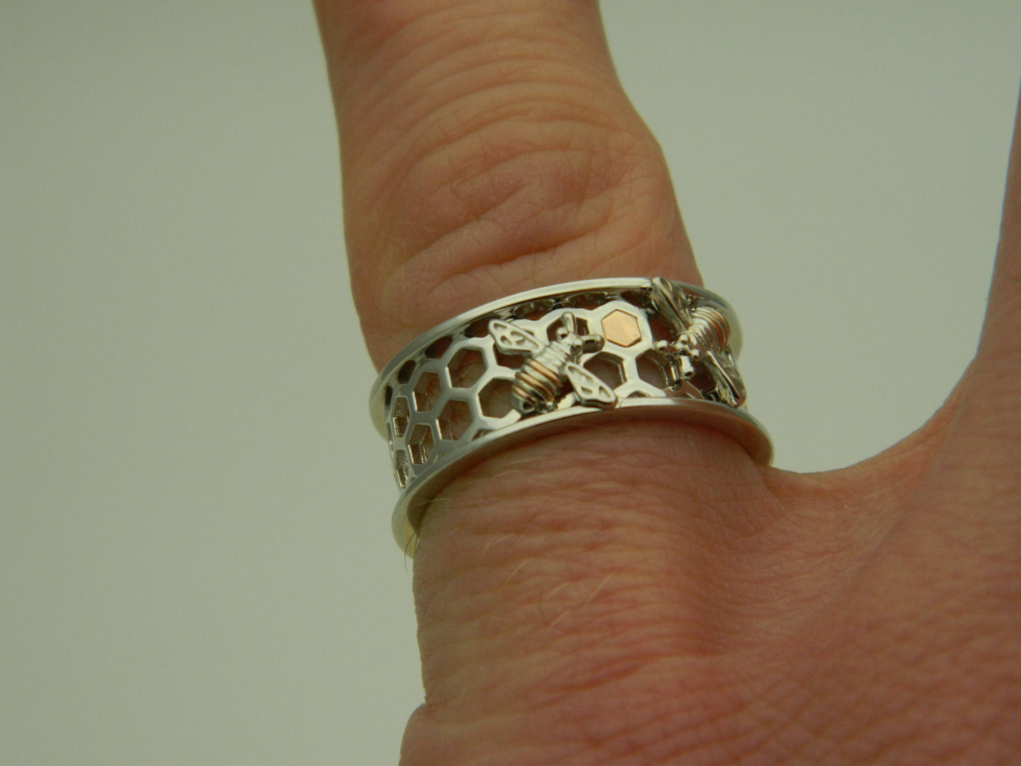 Clogau Sterling Silver & 9ct Rose Gold Honey Bee Honeycomb Ring size N, O or P