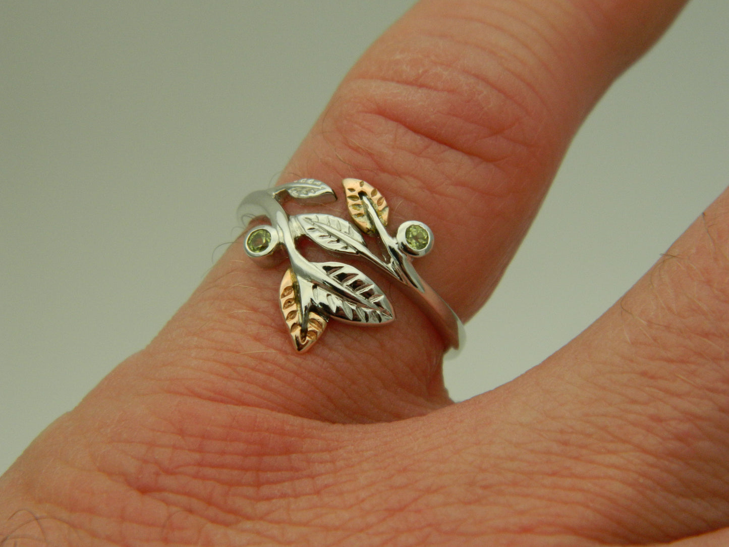 Clogau Sterling Silver & 9ct Rose Gold Awelon Peridot Ring RRP £139.00 size O