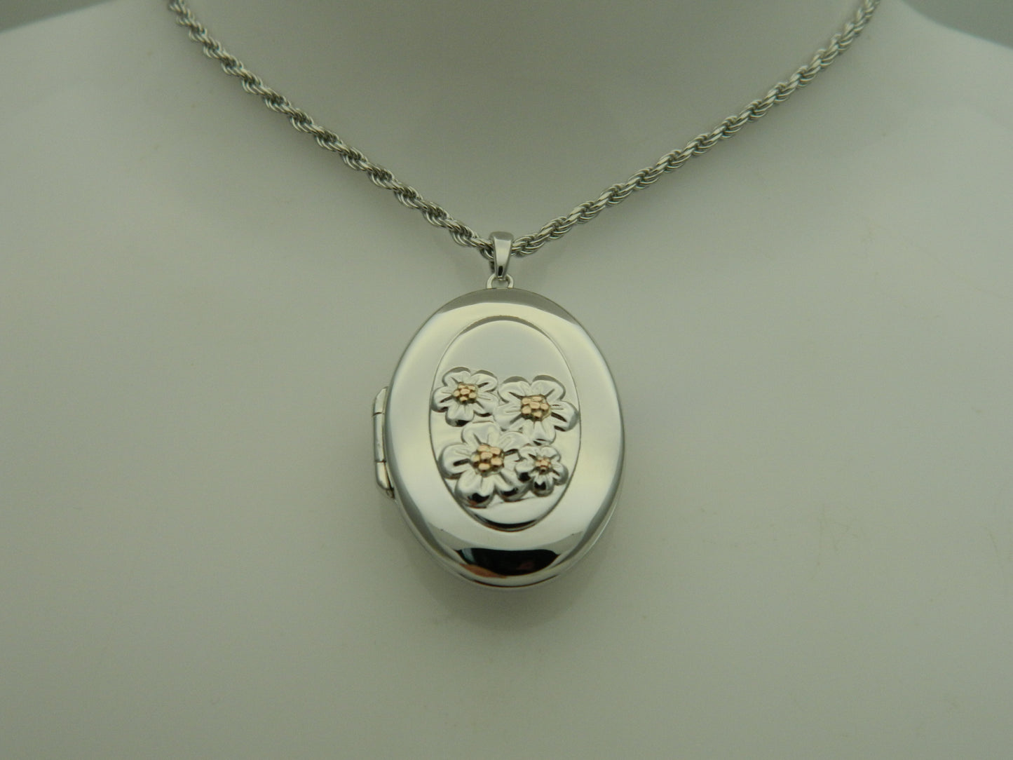 Clogau Sterling Silver & 9ct Rose Gold Nature's Wonder Forget Me Not Locket RRP £310.00