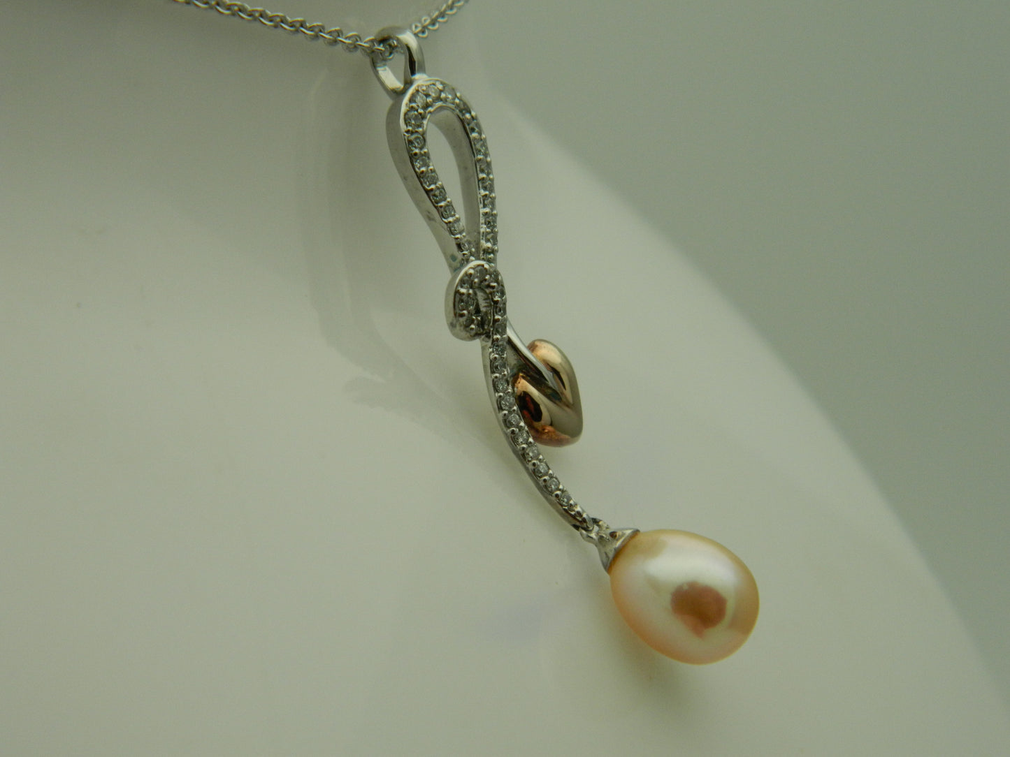 Clogau 18ct White & Rose Gold Tree of Life Peach Pearl & Diamond Pavé Pendant & Chain