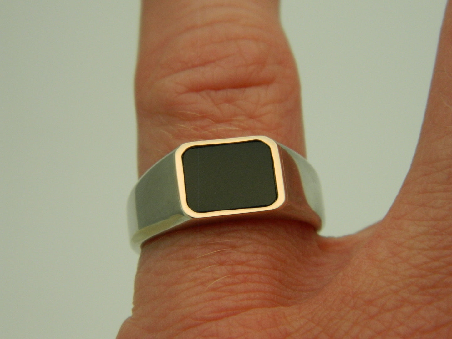 Clogau Sterling Silver & 9ct Rose Gold Black Onyx Unisex Signet Ring RRP £189.00 size M, N or P