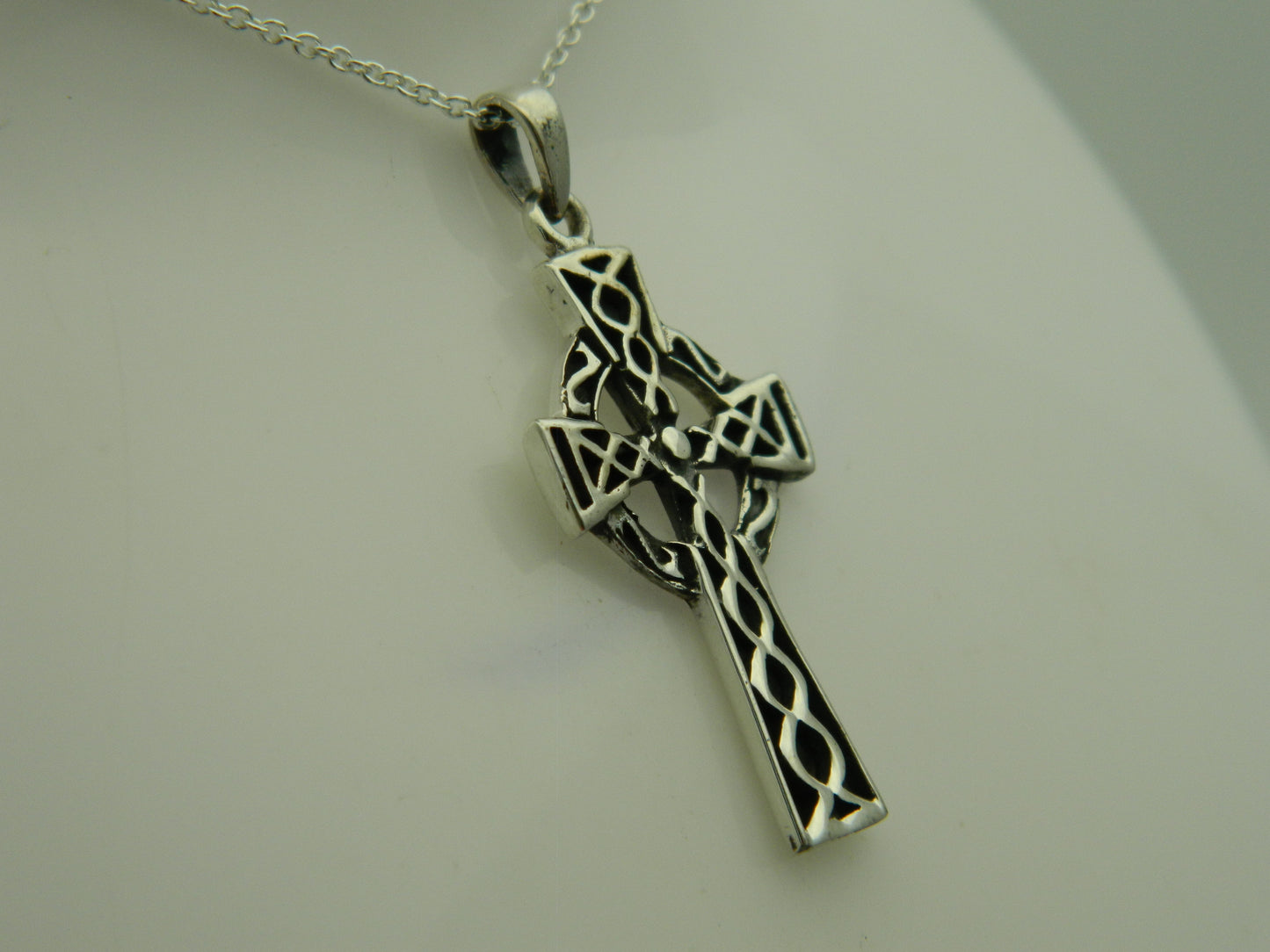 Sterling Silver Celtic Cross Pendant & Chain