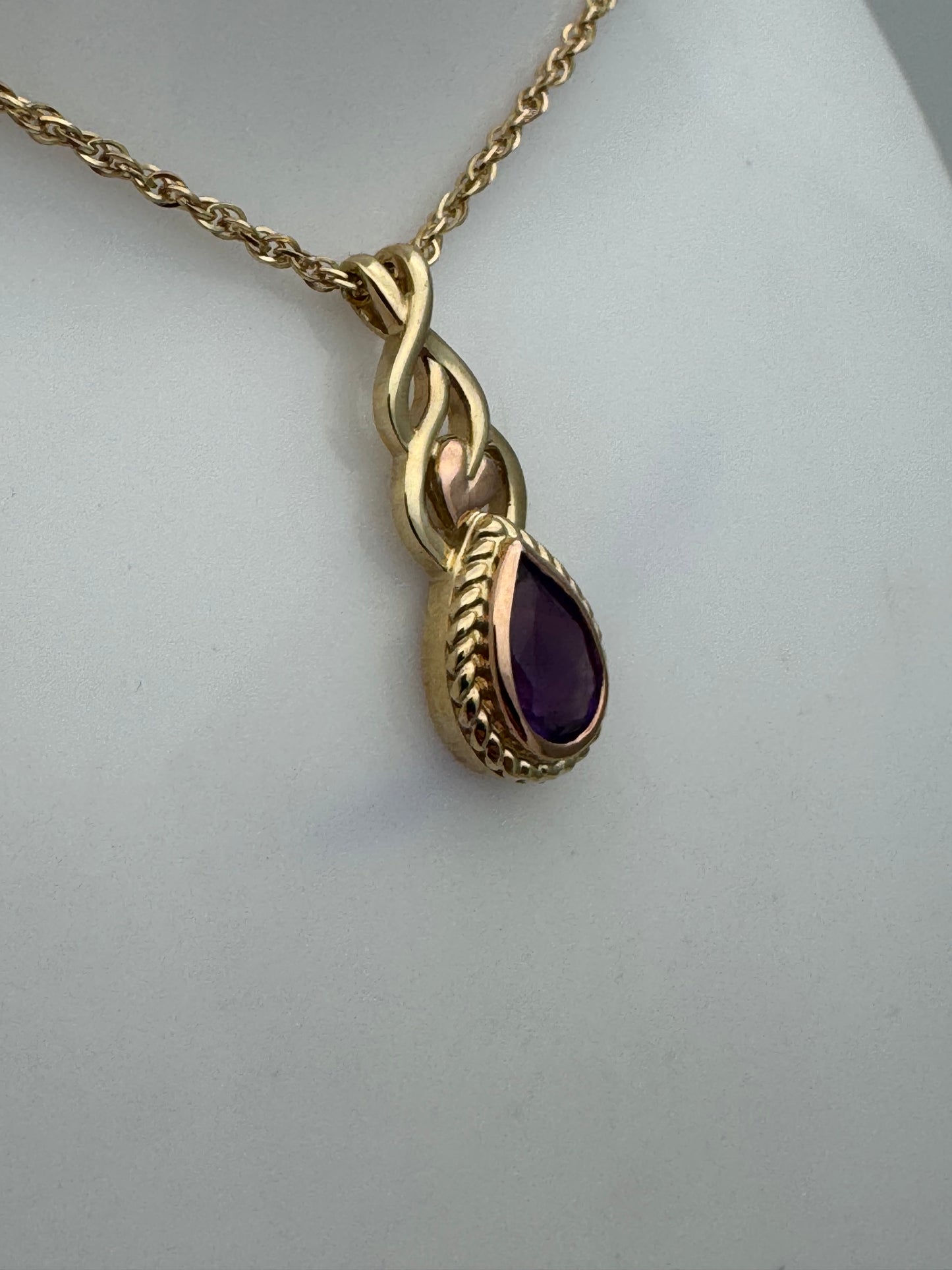 Clogau 9ct Gold Delphinium Amethyst Pendant RRP £900.00