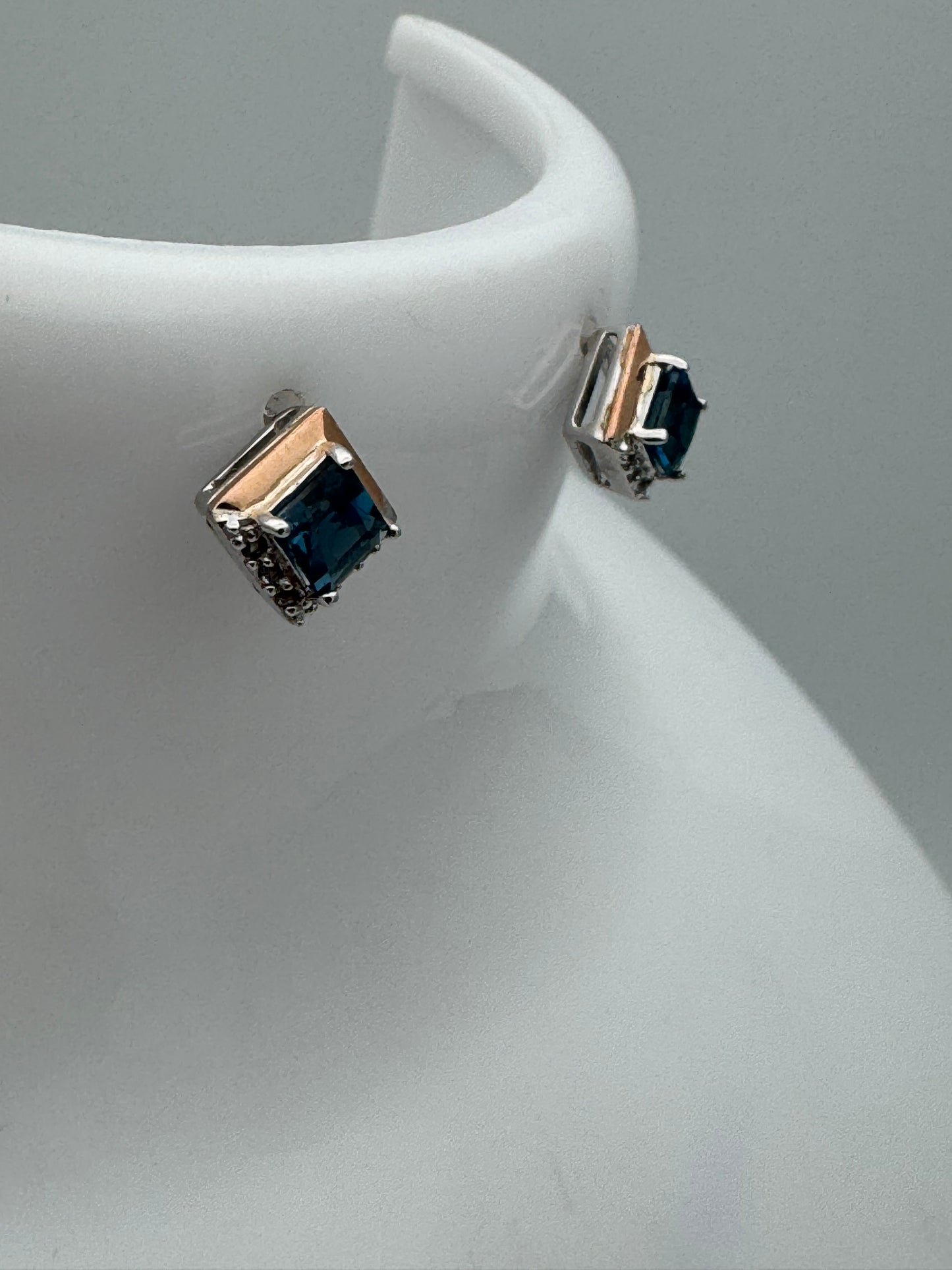 Clogau Sterling Silver & 9ct Rose Gold Kensington Love Story Blue Topaz Stud Earrings RRP £169.00