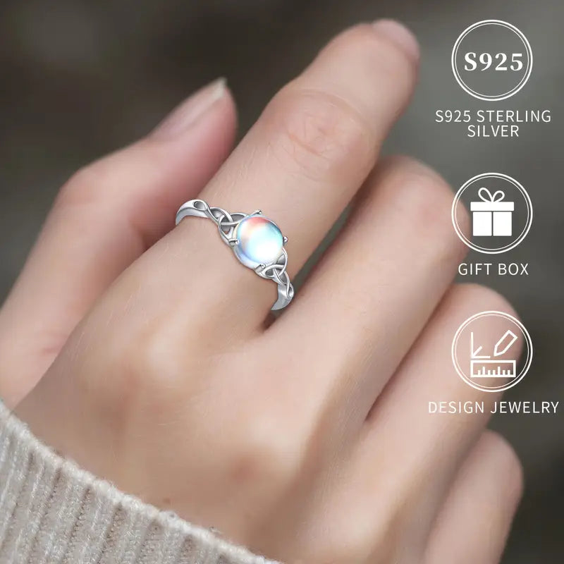 Sterling Silver Celtic Knot Moonstone Ring size R