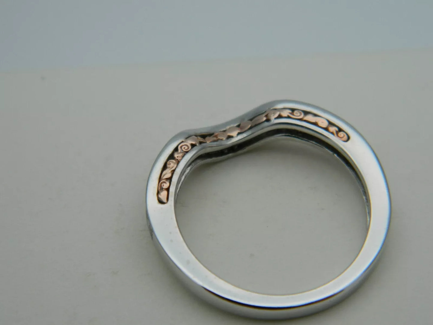 Clogau 9ct White & Rose Gold Sonatina Diamond Wedding Ring size N (slight second)