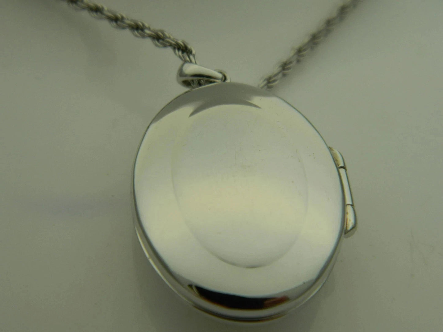 Clogau Sterling Silver & 9ct Rose Gold Nature's Wonder Forget Me Not Locket RRP £310.00 (pre loved)