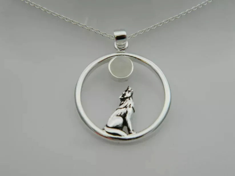 Sterling Silver Howling Wolf Full Moon Moonstone Pendant & Chain