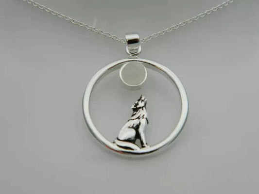 Sterling Silver Howling Wolf Full Moon Moonstone Pendant & Chain
