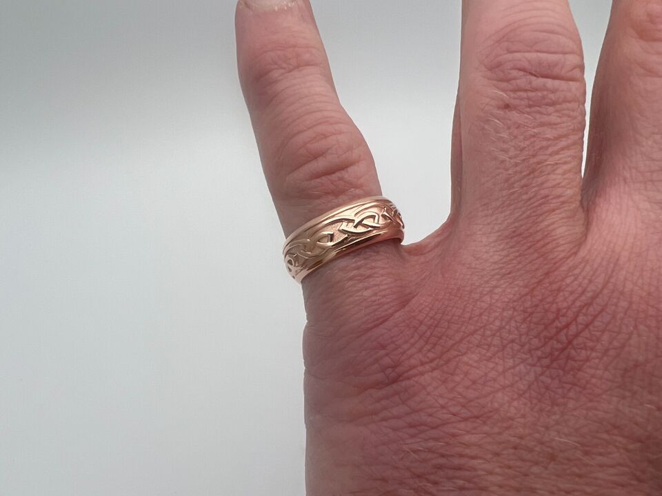 Clogau 9ct Rose Gold 8mm Annwyl Celtic Band Ring RRP £770.00 size O or P