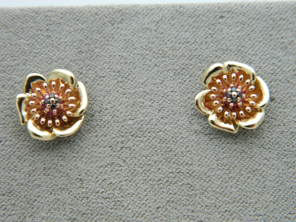 Clogau 9ct Yellow & Rose Gold Ruby & Black Diamond Welsh Poppy Stud Earrings RRP £430.00