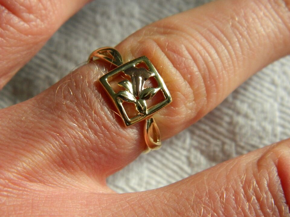 Clogau sales daffodil ring